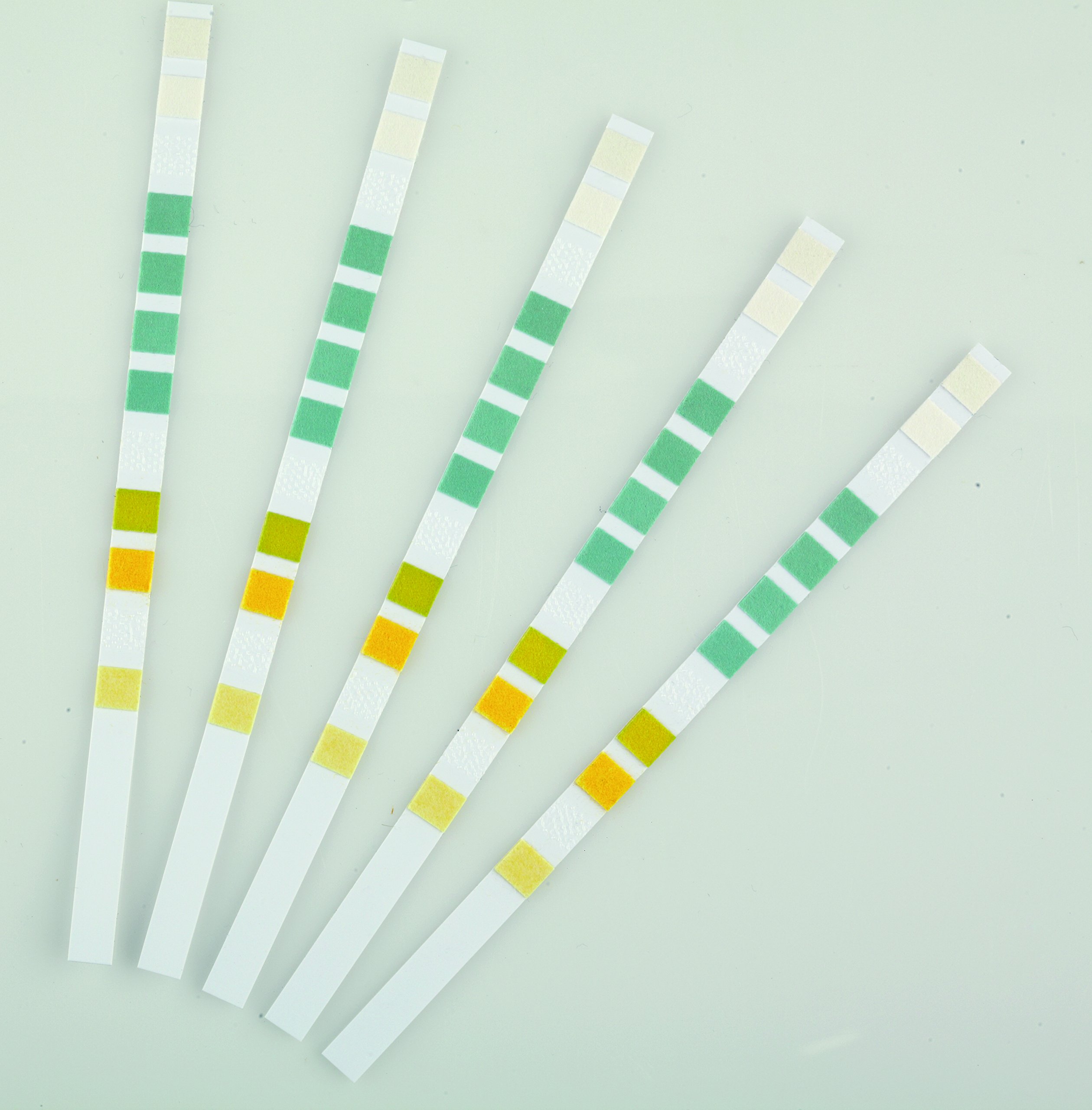 oase-aquaactiv-quicksticks-6-in-1-wasseranalyse-teststreifen-50-st-ck-f-r-teichw image 2